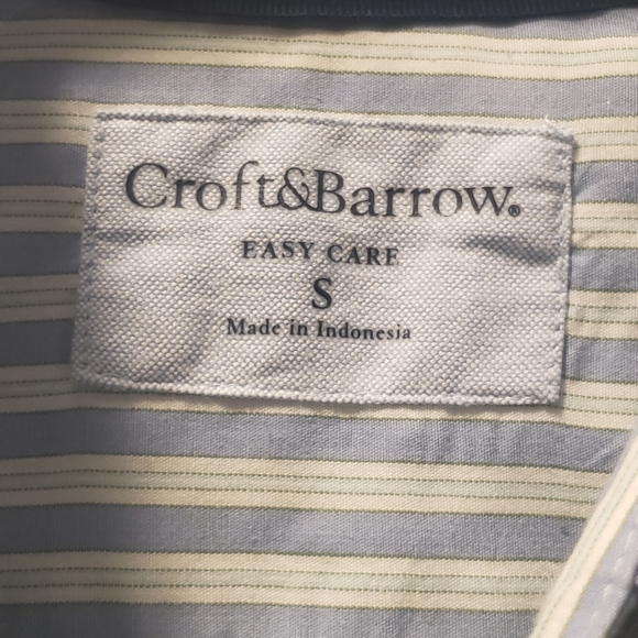 Croft&Barrow button down shirt 👕 - Picture 2 of 9